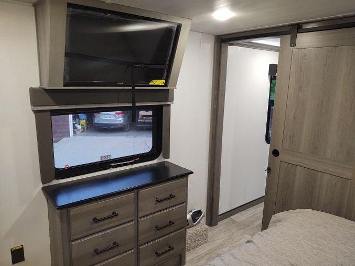 Used 2022 Keystone Montana 3855BR