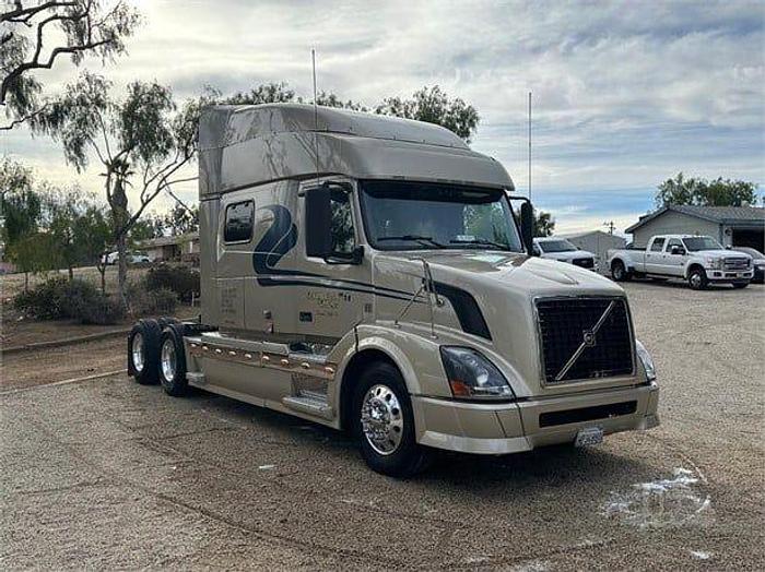 Used 2011 Volvo VNL64T730