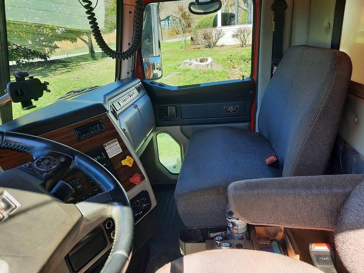 Used 2022 Western Star Tri-Axle Dump Truck