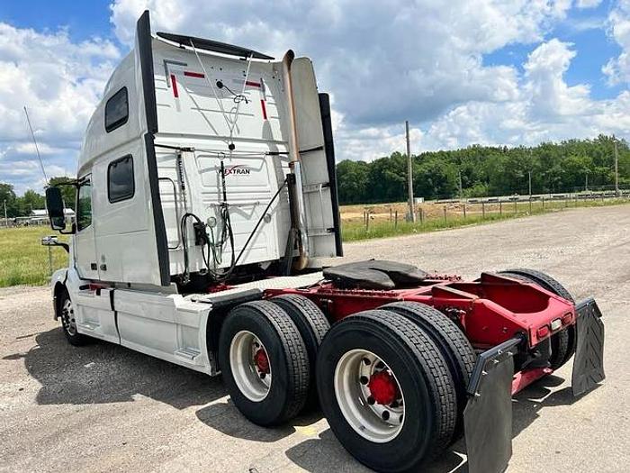 Used 2017 Volvo VNL64T780