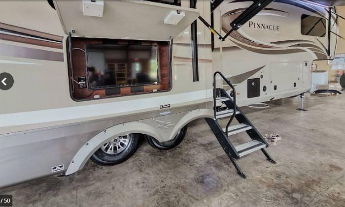 Used 2020 Jayco Pinnacle 36ssws