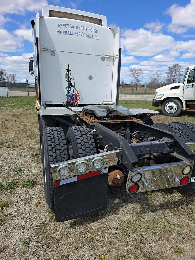 Used 2001 Kenworth W900L
