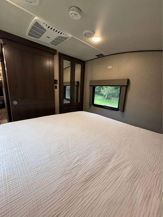 Used 2021 Grand Design Reflection 31MB