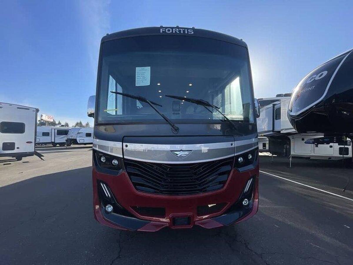Used 2024 Fleetwood Fortis 36Y