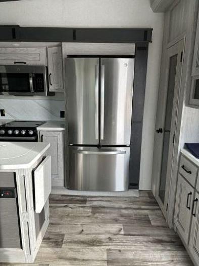 Used 2023 Keystone Montana High Country 295RL