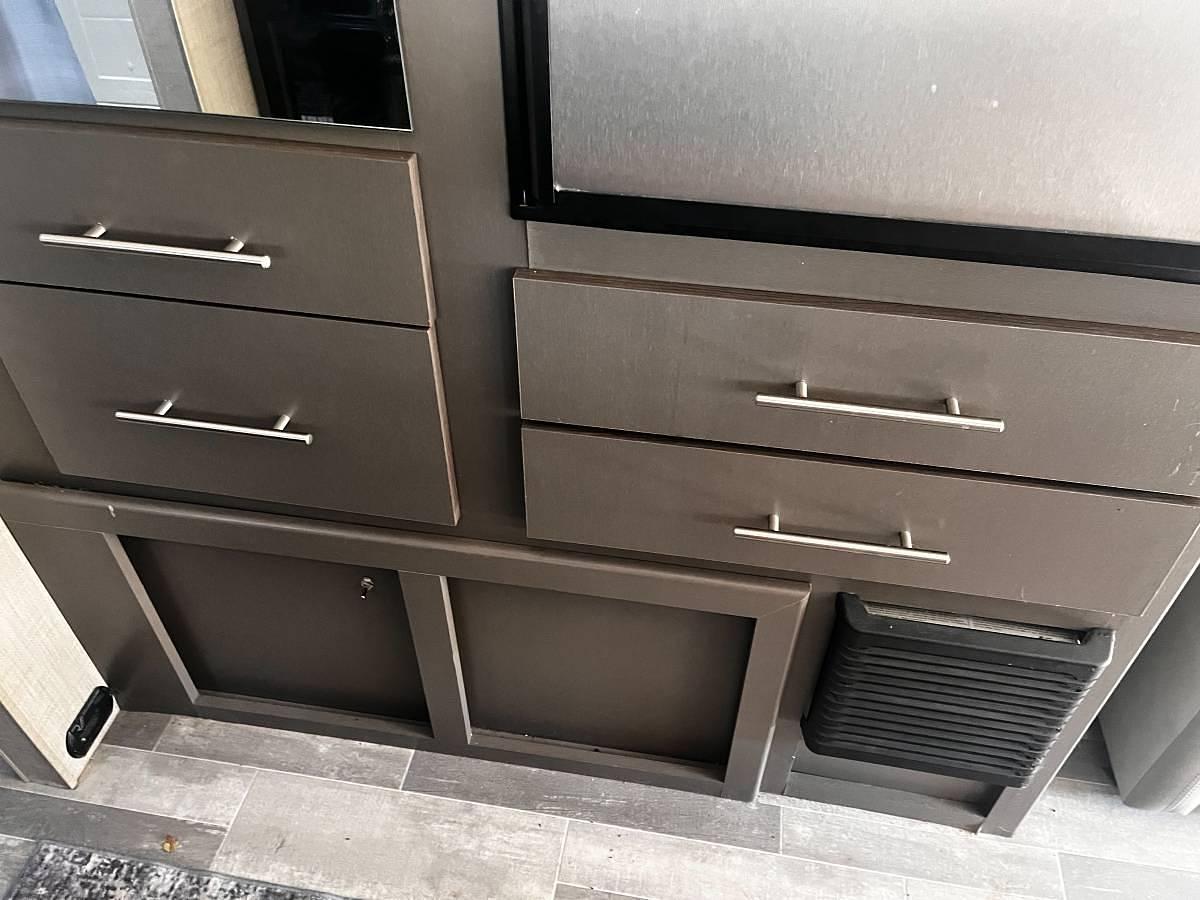 Used 2021 Thor Motor Coach Gemini 23 TE