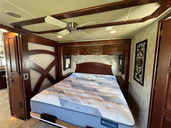 Used 2011 Winnebago Tour 42QD