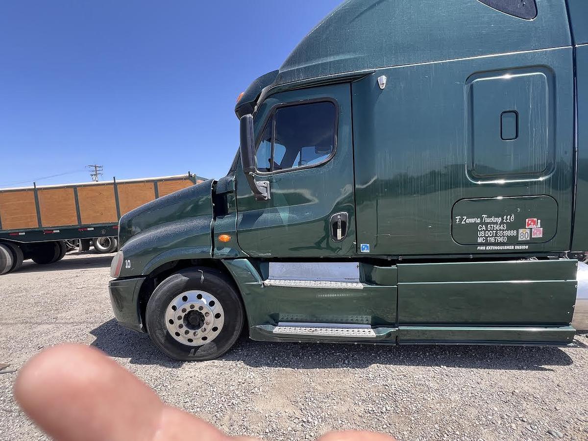 Used 2013 Freightliner 125