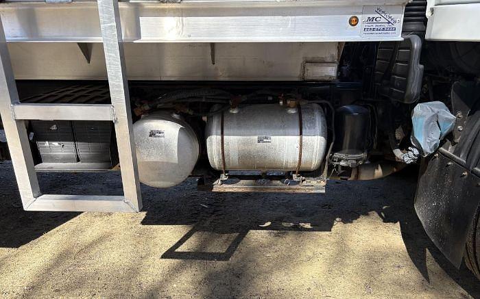 Used 2010 Mitsubishi Fuso FK260