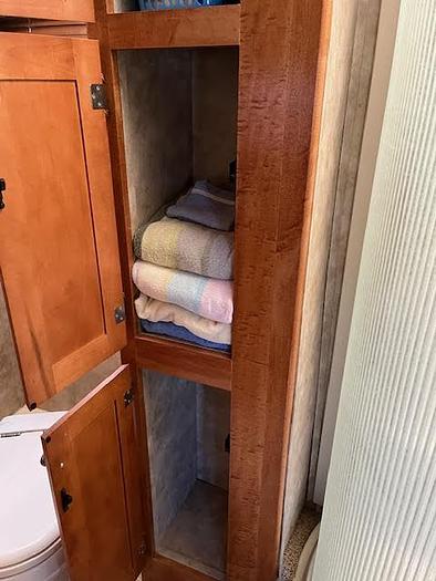 Used 2008 Gulf Stream Yellowstone Country Club Coach Class A Motorhome