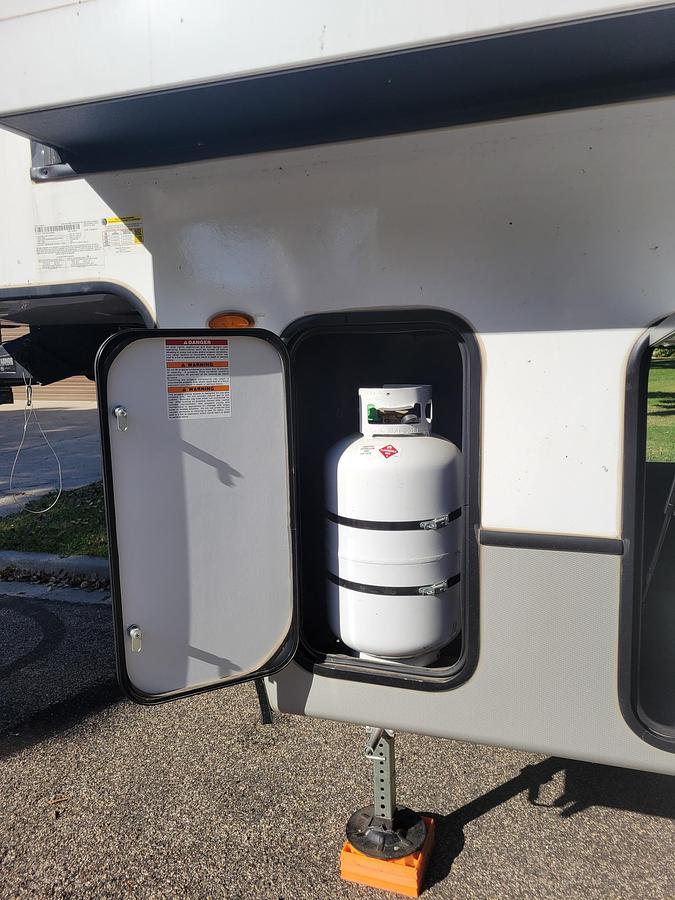 Used 2022 Keystone Cougar 364BHL