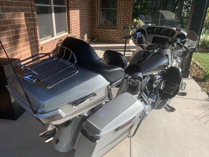 Used 2017 Harley Davidson CVO Limited