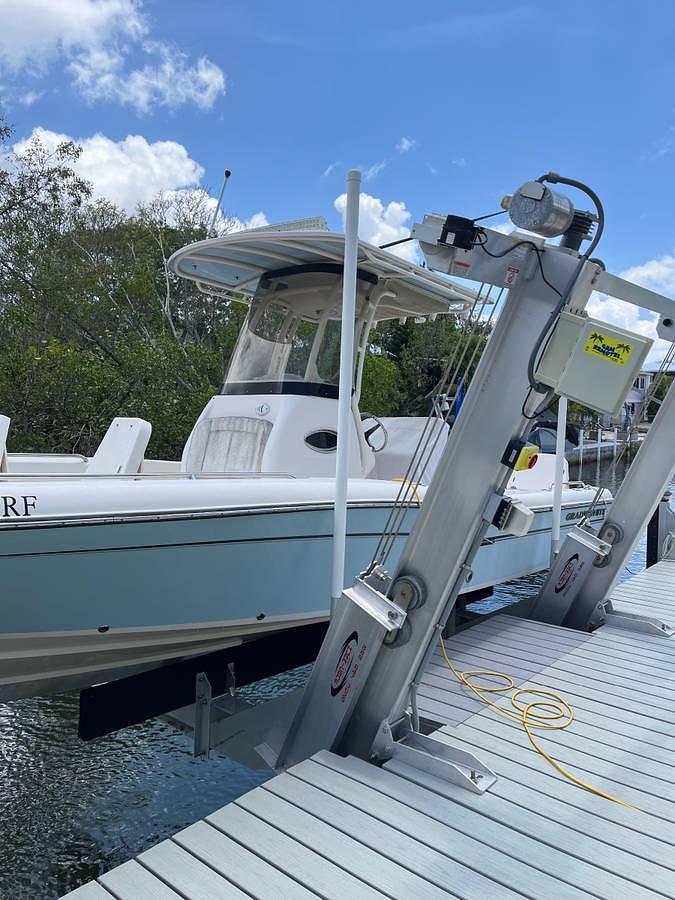 Used 2016 Grady-White Coastal Explorer 251