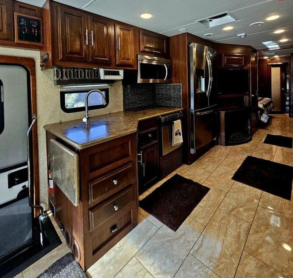 Used 2016 Forest River Georgetown XL 369DS