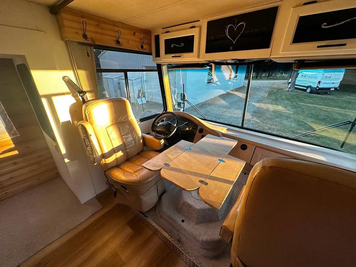 Used 2000 Newmar Dutch Star
