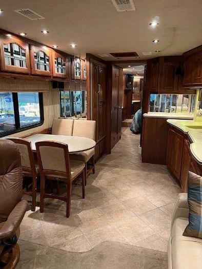 Used 2002 Country Coach Magna