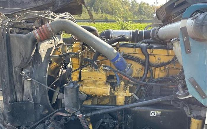 Used 2005 Kenworth W900L