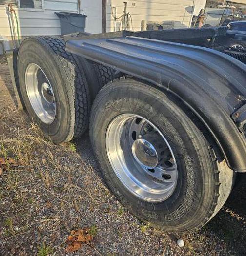 Used 2017 Freightliner Coronado 132