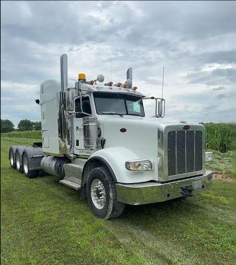 Used 2015 Peterbilt 367