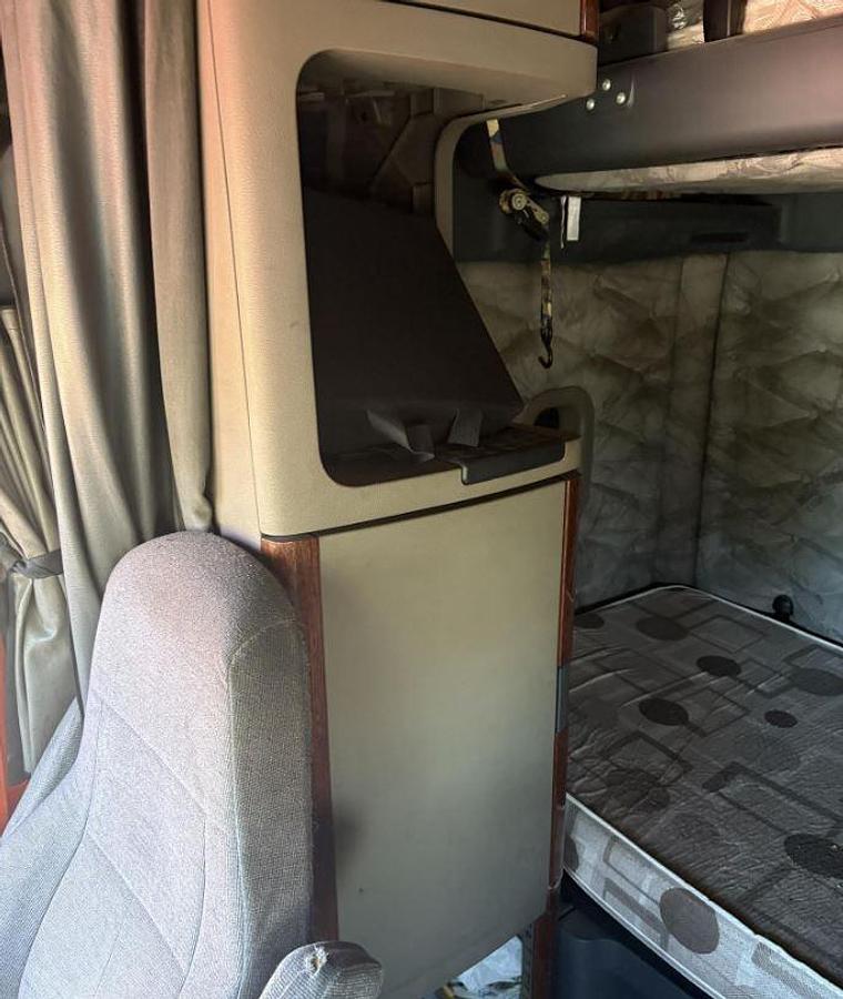 Used 2015 FREIGHTLINER CASCADIA 125