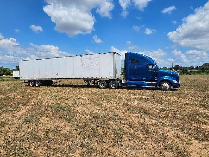 Used 2013 KENWORTH T700