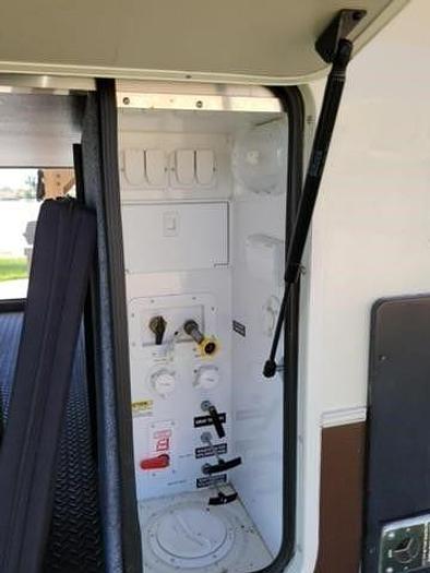 Used 2015 Heartland Bighorn 3875FB