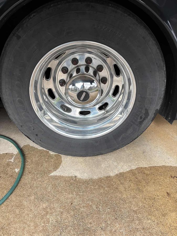 Used 2015 Fleetwood Expedition 38K