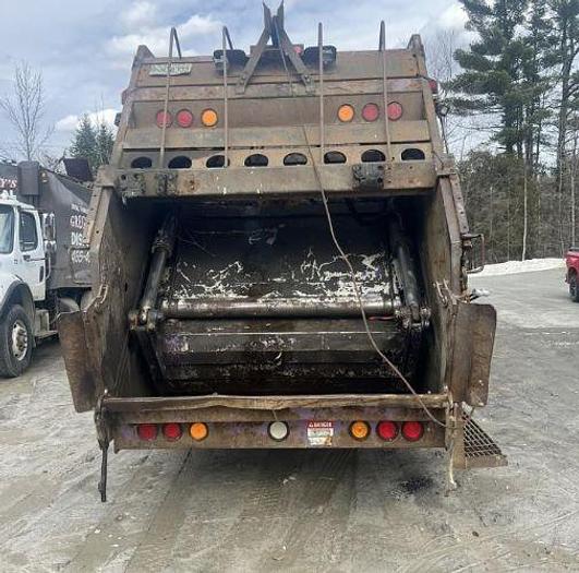Used 2007 Freightliner Business Class M2 100
