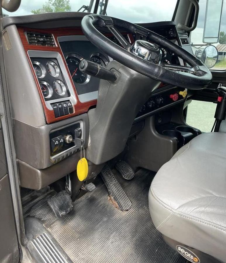 Used 2007 KENWORTH W900
