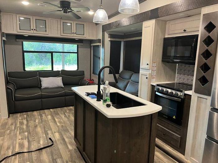 Used 2022 Forest River Cardinal LE 377MBLE