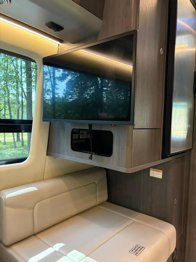 Used 2023 Airstream Interstate 19