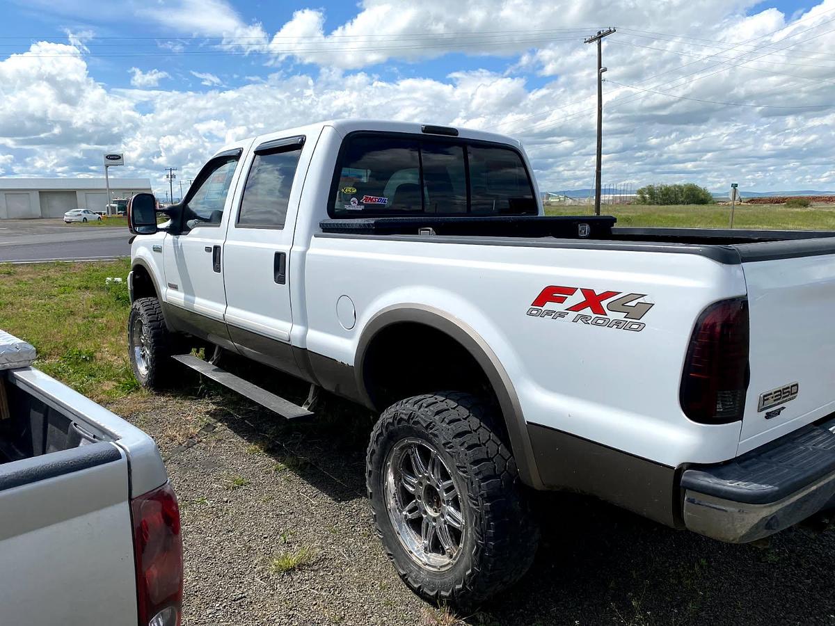 Used 2006 Ford F350 Crew Cab-Xlt Lariat