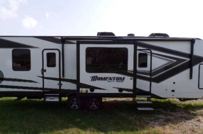 Used 2022 Grand Design Momentum 29G