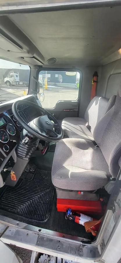 Used 2020 Kenworth T370