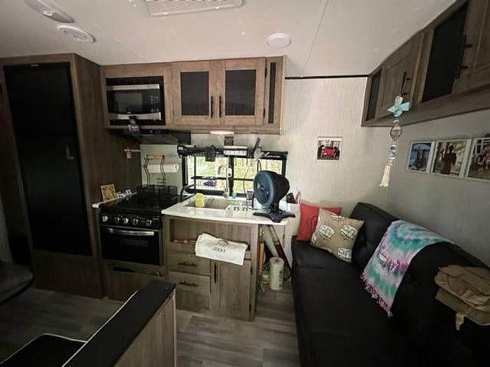 Used 2022 Heartland Pioneer BH250