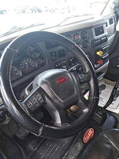 Used 2021 Peterbilt 567