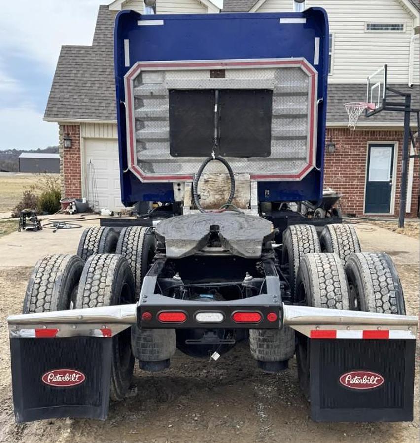 Used 2023 Peterbuilt 389 Sleeper Semi Truck