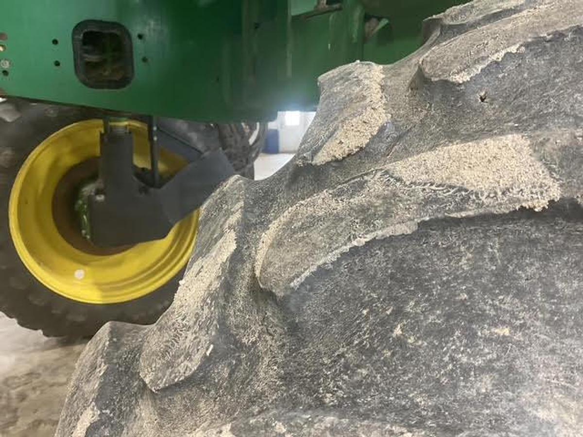 Used 2001 John Deere 4710 Self Propelled Sprayer