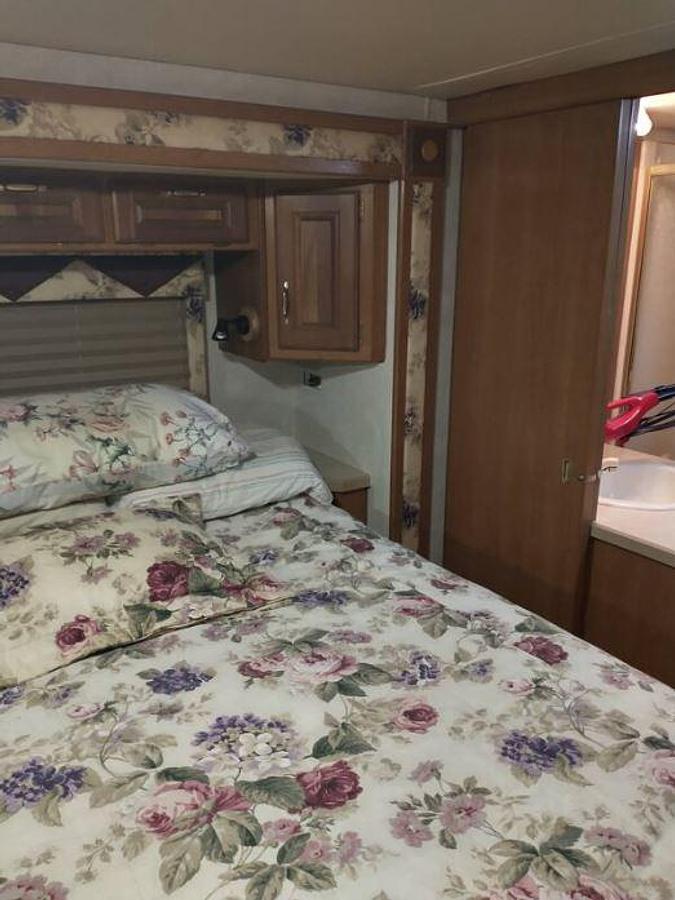 Used 2001 Holiday Rambler Ambassador Class A Motorhome