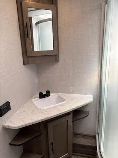 Used 2023 Gulf Stream Kingsport Supreme 295SBW