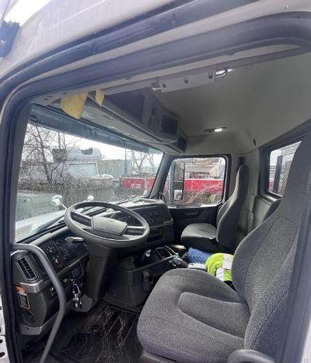 Used 2019 Volvo VHD84B300