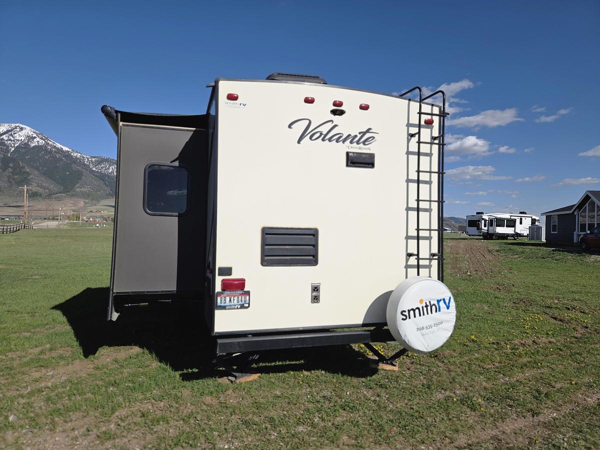 Used 2018 Crosswinds Volante VL30EK Travel Trailer