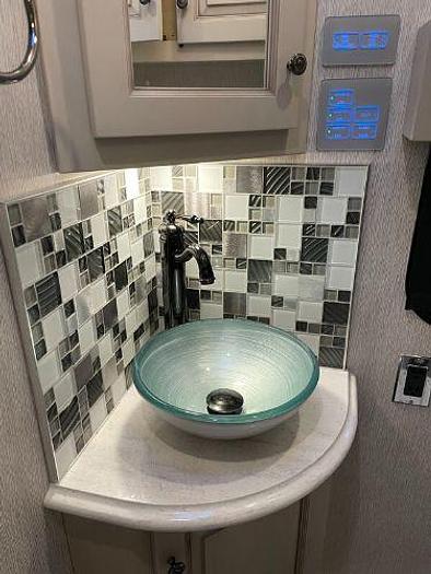 Used 2022 Newmar Dutch Star 4369