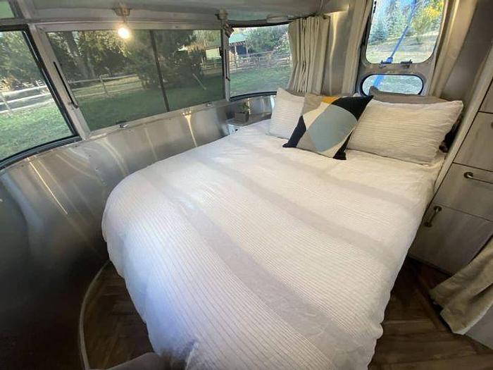 Used 2021 Airstream 25FB
