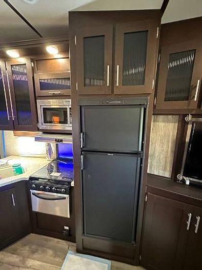 Used 2017 Forest River Cherokee Artic Wolf 255DRL4