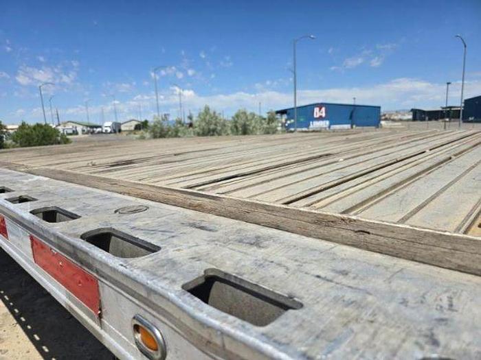 Used 2020 Fontaine Flatbed Trailer