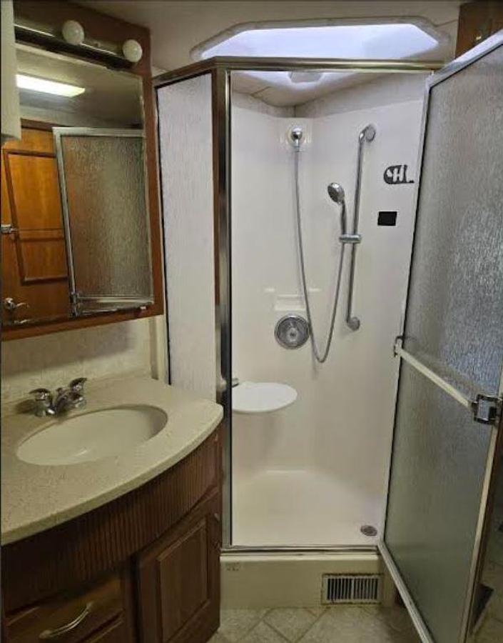 Used 2004 ITASCA HORIZON 36GD Class A Motorhome