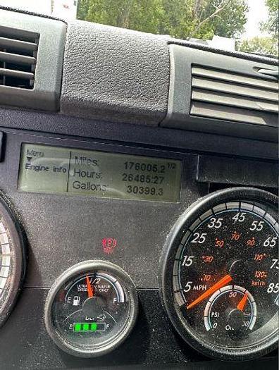 Used 2018 Freightliner Cascadia 125