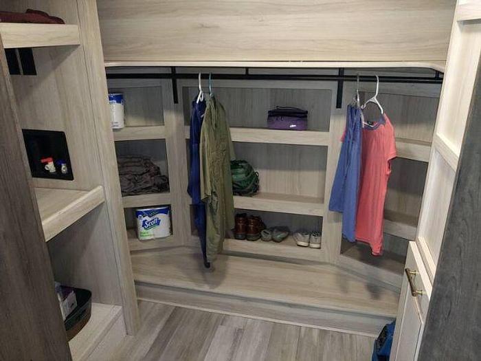 Used 2021 Alliance RV Paradigm 370FB