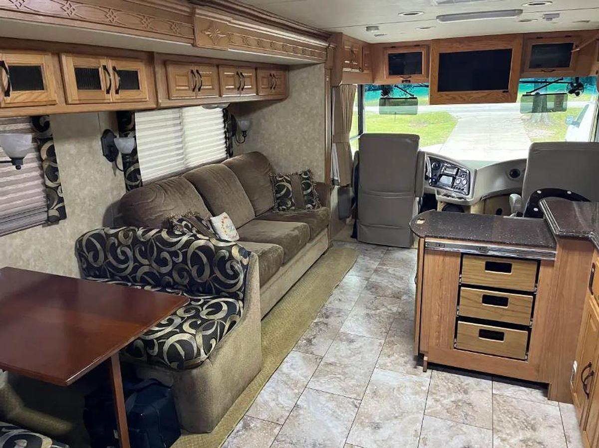 Used 2008 Coachmen Cross Country 382DS Class A Motorhome